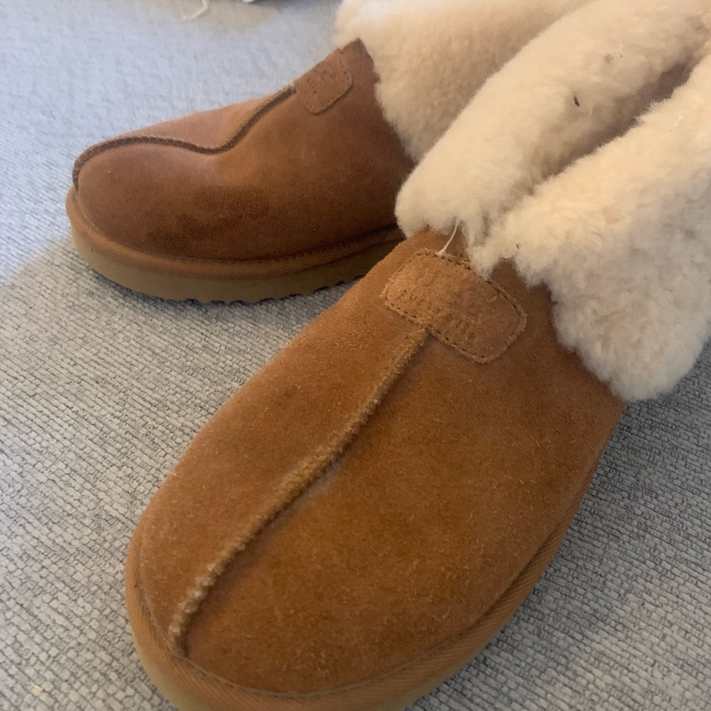 Ugg slippers suede with sheepskin collar plush uncycled wool size 11